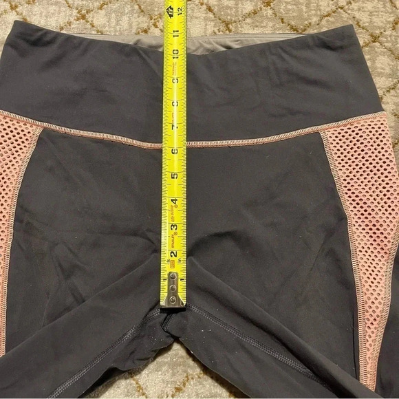 VSX Victoria’s Secret Sport Knockout Tight Grey Pink Size M Pocket - Picture 10 of 10